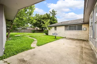 8222 Bayou Forest Drive, Houston, TX 77088 - Photo 12