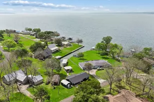 220 Teal Cir, Livingston, TX 77351 - Photo 1