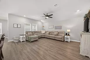 12707 Gabrial Dr, Crosby, TX 77532 - Photo 14