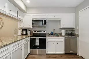 129 Capetown, Conroe, TX 77356 - Photo 6