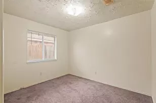 8731 Croteau Dr, Houston, TX 77044 - Photo 14