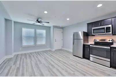 715 W 13th Street #E, Houston, TX 77008 - Photo 2