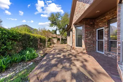 31 N Warbler Bend Circle, The Woodlands, TX 77382 - Photo 28