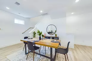 8319 Springwood Cyn Ln, Houston, TX 77055 - Photo 14