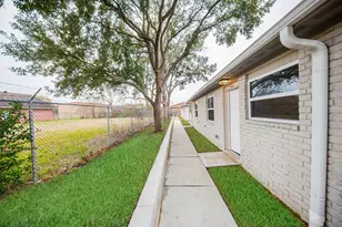 5042 Mallow St, Houston, TX 77033 - Photo 1