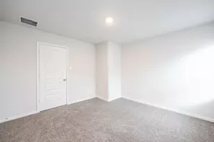 911 Imperial Heights Dr, Houston, TX 77073 - Photo 22