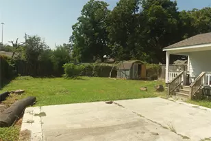 1406 E 33rd St, Houston, TX 77022 - Photo 10