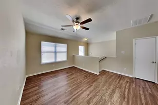 19022 Walbrook Meadows Ln, Cypress, TX 77433 - Photo 10