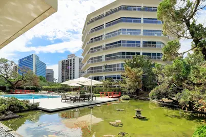 5050 Woodway Drive #2D, Houston, TX 77056 - Photo 1