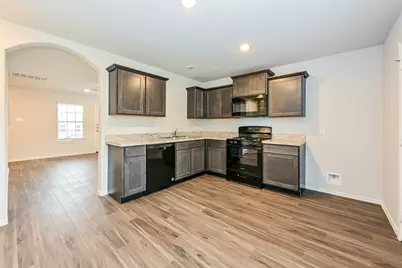 1225 Narrow Heights Drive, Conroe, TX 77301 - Photo 2