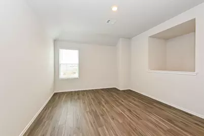 1225 Narrow Heights Drive, Conroe, TX 77301 - Photo 4
