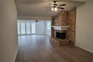 7410 Pierrepont Dr, Houston, TX 77040 - Photo 8