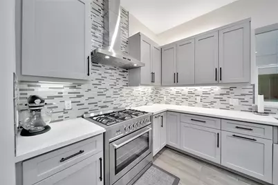 1205 E 28th Street, Houston, TX 77009 - Photo 6