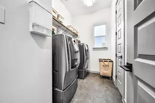1205 E 28th St, Houston, TX 77009 - Photo 40