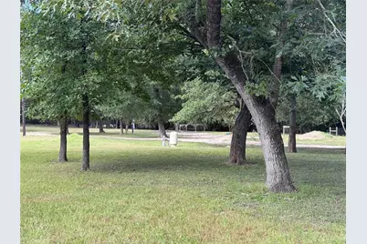 48 Hall Drive N, Montgomery, TX 77316 - Photo 16