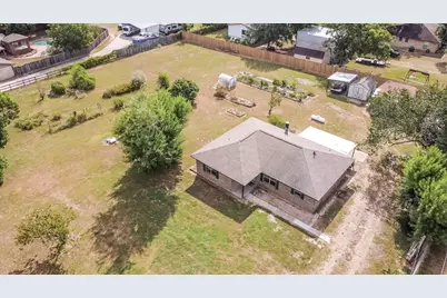 2934 Goodson Loop, Pinehurst, TX 77362 - Photo 2