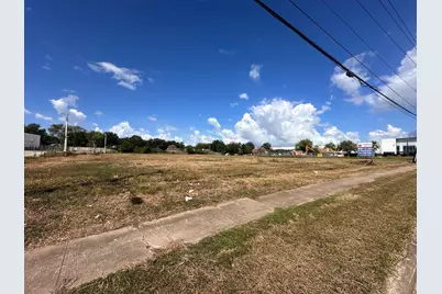 15150 South Post Oak Road, Houston, TX 77053 - Photo 1