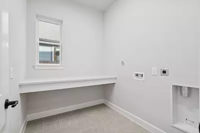 12131 Canal View Boulevard, Mont Belvieu, TX 77523 - Photo 36