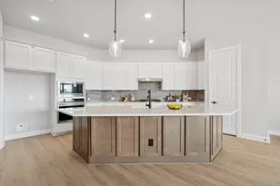 12131 Canal Vw Blvd, Mont Belvieu, TX 77523 - Photo 30