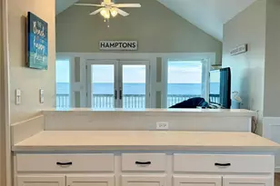 12508 E Buena Vista Dr, Galveston, TX 77554 - Photo 20