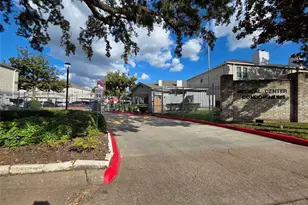 7663 Cambridge St, Houston, TX 77054 - Photo 2