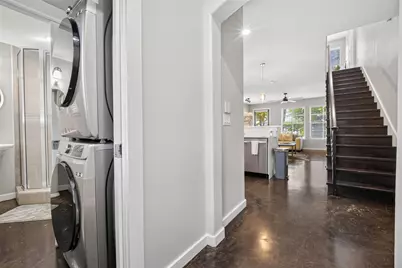 2216 Chenevert Street #7, Houston, TX 77003 - Photo 8