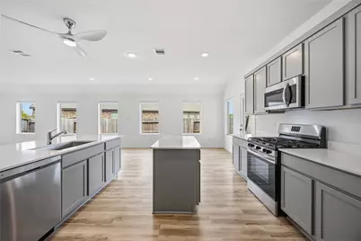 4907 Gentle Creek Court, Richmond, TX 77469 - Photo 18