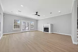 1128 E 24th St, Houston, TX 77009 - Photo 6