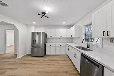 907 S 3rd Street, La Porte, TX 77571 - Photo 36