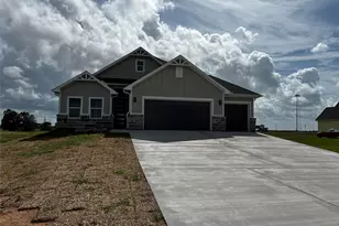 347 Brahman Trail, Angleton, TX 77515 - Photo 1