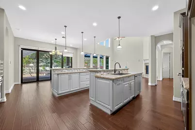 10458 Lake Palmetto Drive, Conroe, TX 77385 - Photo 6