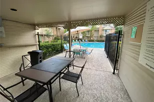 10615 N Briar Forest Dr W, Houston, TX 77042 - Photo 32