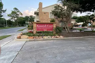 10615 N Briar Forest Dr W, Houston, TX 77042 - Photo 34