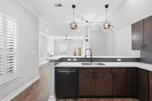 1834 Woodvine Dr, Houston, TX 77055 - Photo 8