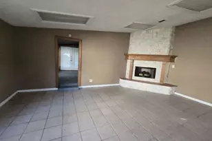 600 E Fayle St, Baytown, TX 77520 - Photo 2