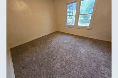 600 E Fayle Street, Baytown, TX 77520 - Photo 10