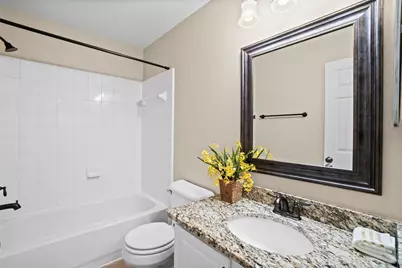 15 Blue Creek Place, The Woodlands, TX 77382 - Photo 8