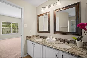 15 Blue Creek Pl, The Woodlands, TX 77382 - Photo 18