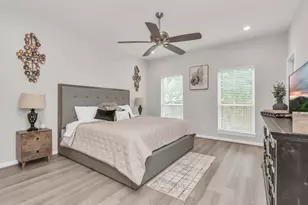 3308 Castor St, Houston, TX 77022 - Photo 38