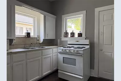 1418 Yale Street, Houston, TX 77008 - Photo 16