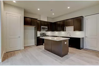 1106 Fuschia Road, Houston, TX 77055 - Photo 8