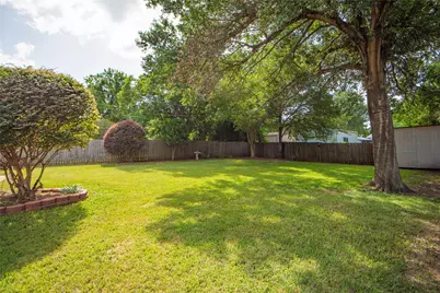 1003 Lawndale Avenue, Brenham, TX 77833 - Photo 22