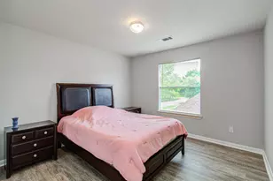 3043 W Hampton Dr, Houston, TX 77082 - Photo 34