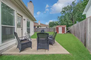 3043 W Hampton Dr, Houston, TX 77082 - Photo 46