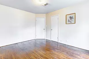 126 Margie Ln, Houston, TX 77037 - Photo 10