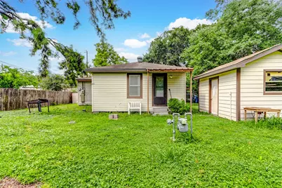 126 Margie Lane, Houston, TX 77037 - Photo 24