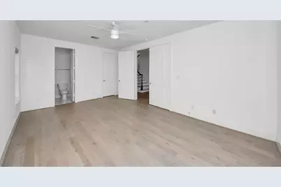 4005 Woodshire Village Estate, Houston, TX 77025 - Photo 10