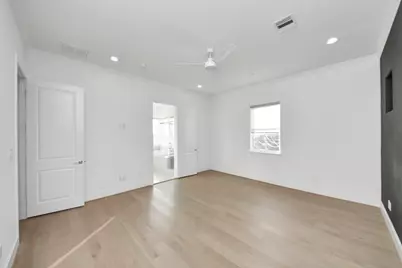 4005 Woodshire Village Estate, Houston, TX 77025 - Photo 24