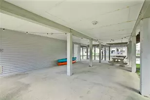 22914 Lunes St, Galveston, TX 77554 - Photo 12