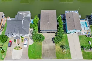 22914 Lunes St, Galveston, TX 77554 - Photo 6